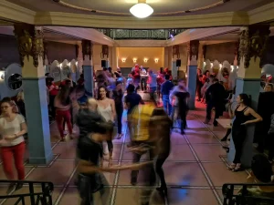 salsa-bachata-kizomba-zouk-belgique-bruxelles-namur-liege-mons-danse-latine